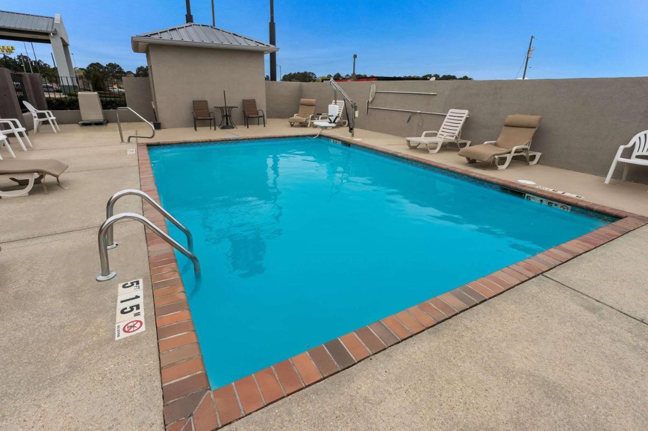 Quality Inn & Suites Pearl-Jackson Buitenkant foto