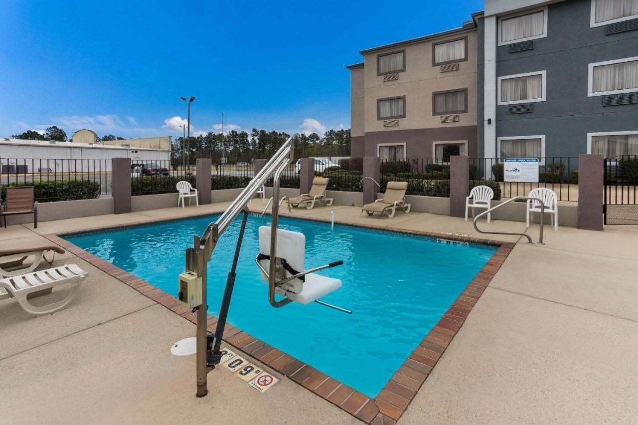 Quality Inn & Suites Pearl-Jackson Buitenkant foto